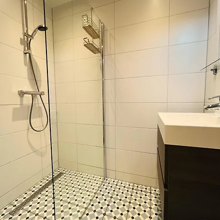 לינה וארוחת בוקר Tulpenhoek 3*